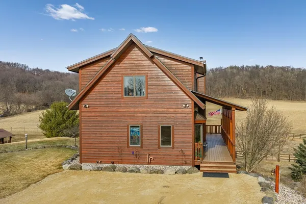 $1,150,000 | E7748 Mill Road, Spring Green, WI 53588