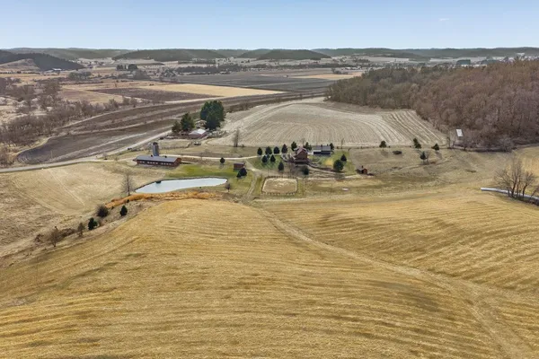 $1,150,000 | E7748 Mill Road, Spring Green, WI 53588