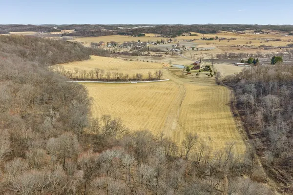 $1,150,000 | E7748 Mill Road, Spring Green, WI 53588