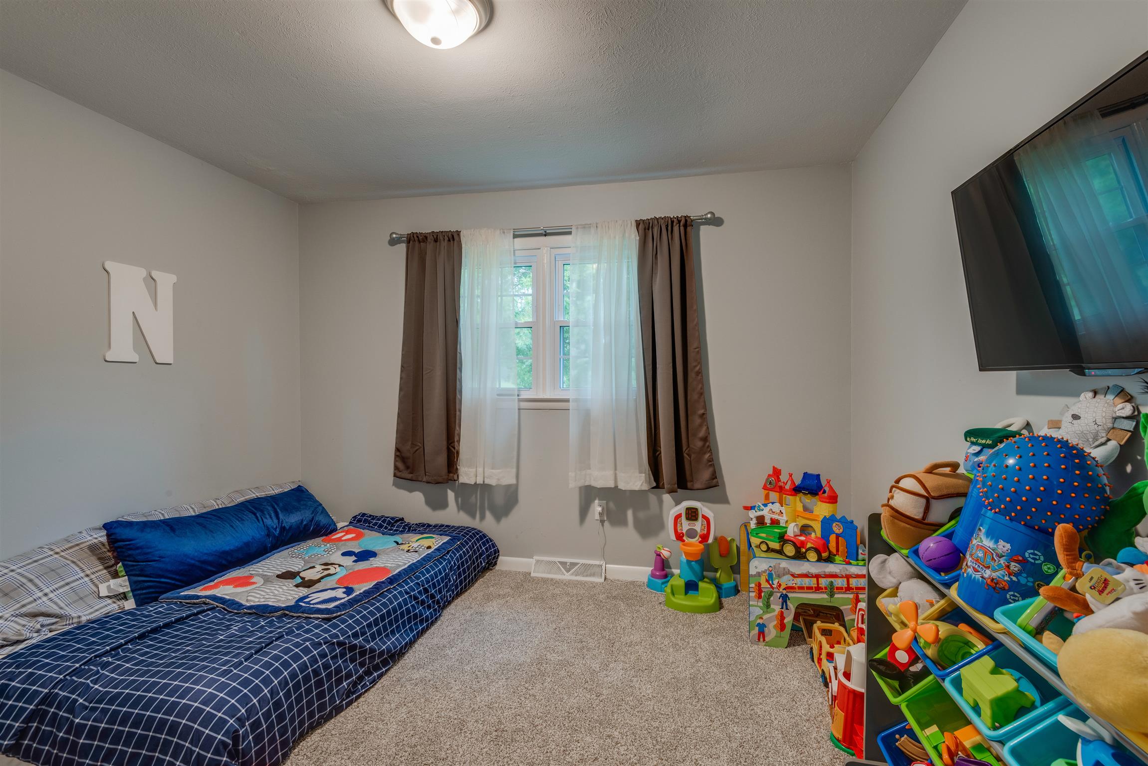 1050 Fleet Town Road Dickson, TN 37055 - Photo 13 of 25 3rd Bedroom Premium 8 lb. Moisture Barrier Pad