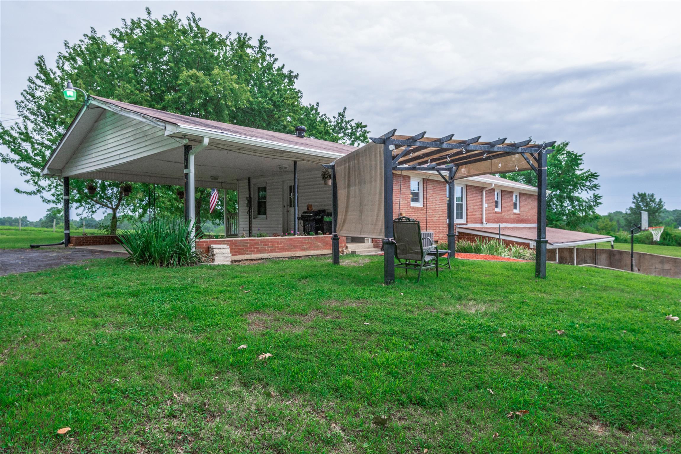1050 Fleet Town Road Dickson, TN 37055 - Photo 23 of 25 Relaxing Back yard