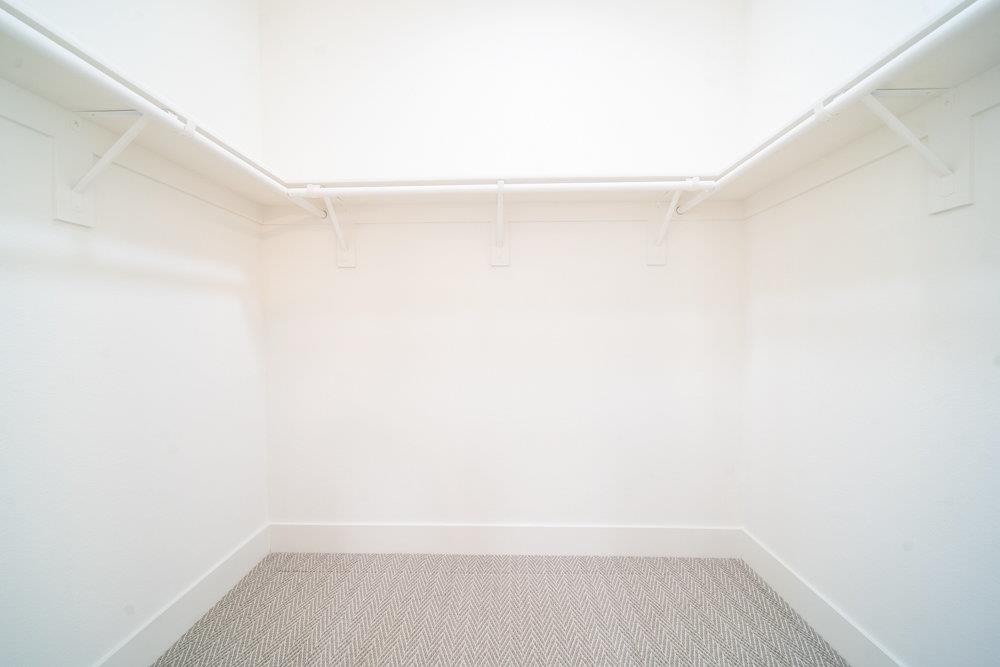 1701 Ringwood Avenue San Jose, CA 95131 - Photo 29 of 59 a small space with a window