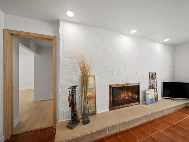 $845,000 | 16 Yorkshire Drive, Lincolnshire, IL 60069