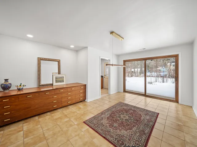 $845,000 | 16 Yorkshire Drive, Lincolnshire, IL 60069