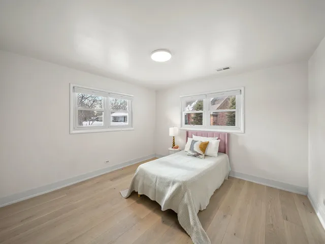 $845,000 | 16 Yorkshire Drive, Lincolnshire, IL 60069