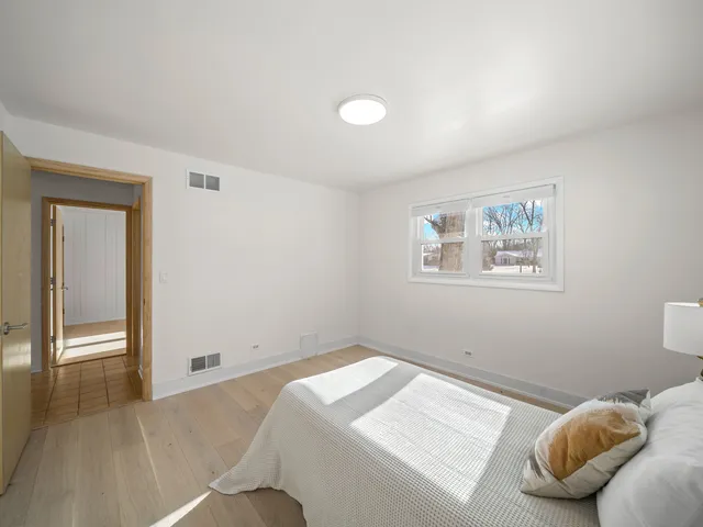 $845,000 | 16 Yorkshire Drive, Lincolnshire, IL 60069