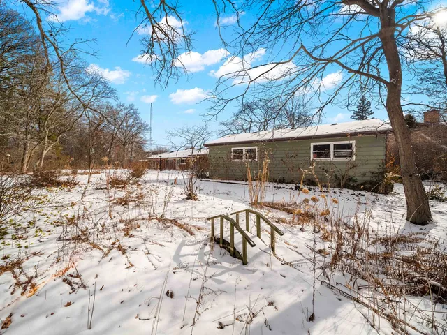 $845,000 | 16 Yorkshire Drive, Lincolnshire, IL 60069