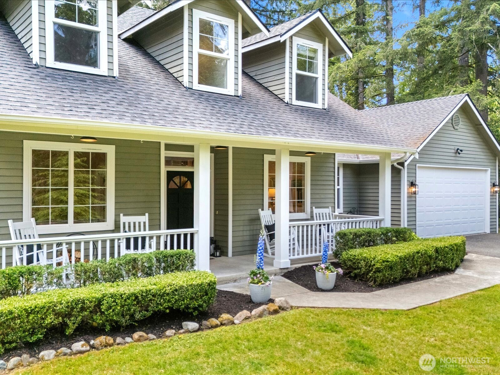33606 Northeast Lake Joy Road Carnation, WA 98014 - Photo 3 of 40 front view of a house with a yard