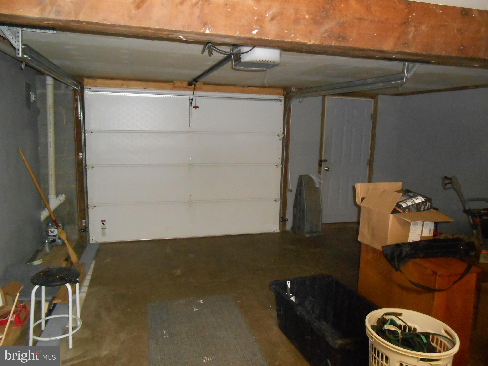 1252 Iron Bridge Road Columbia, PA 17512 - Photo 33 of 47 Garage opener and door