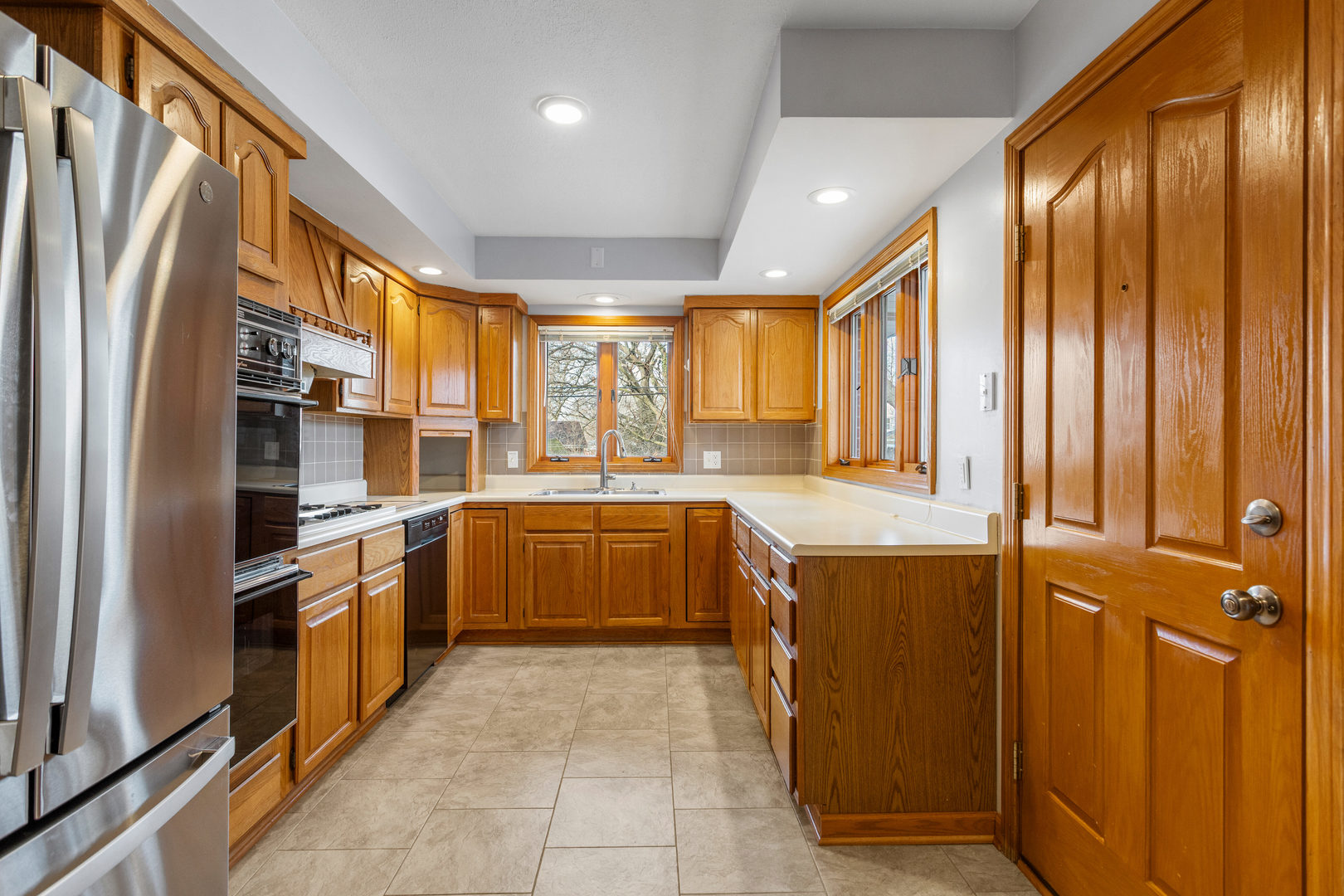 1203 Mayfair Road Champaign, IL 61821 - Photo 12 of 39 Gallery Image 12