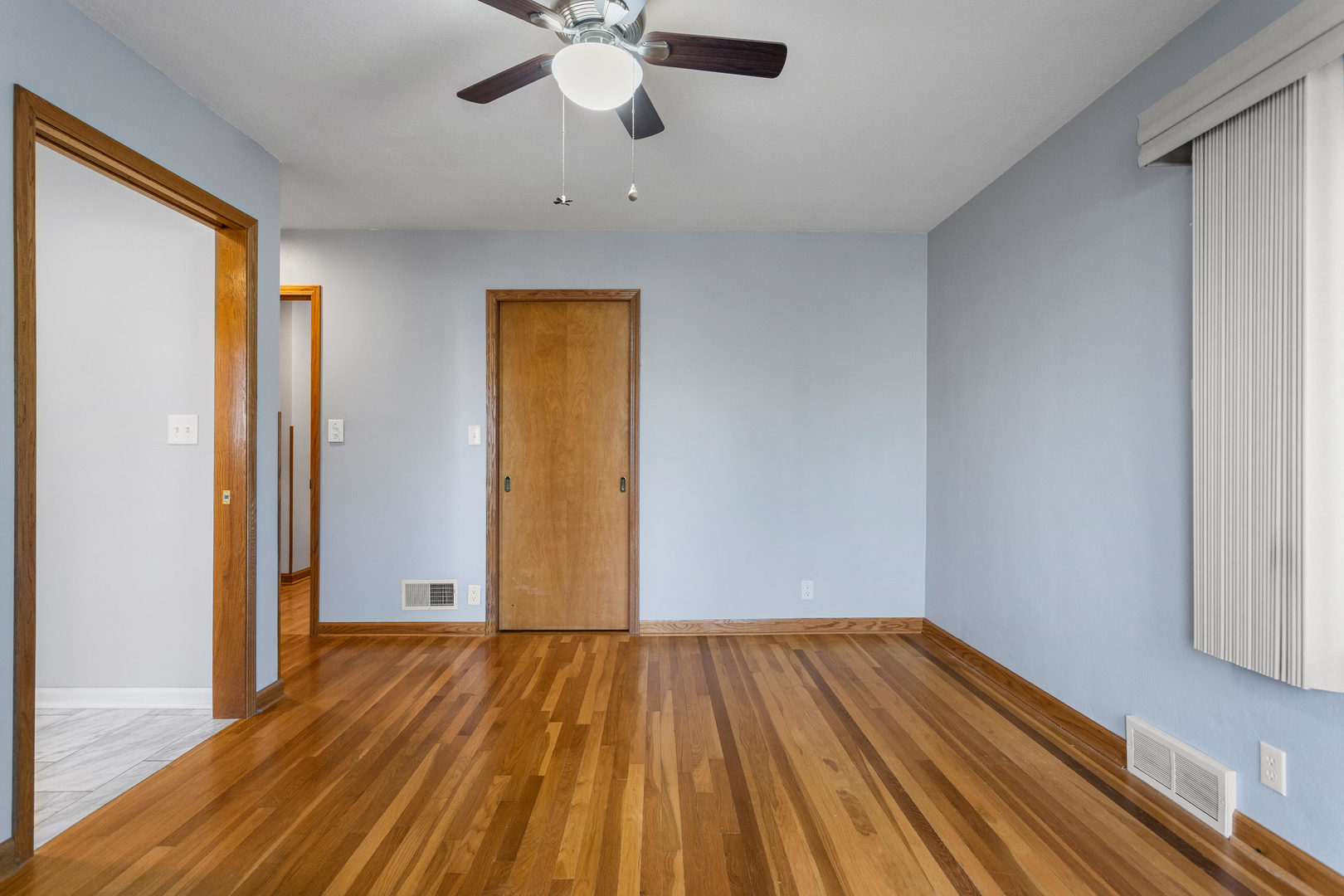 1203 Mayfair Road Champaign, IL 61821 - Photo 17 of 39 Gallery Image 17