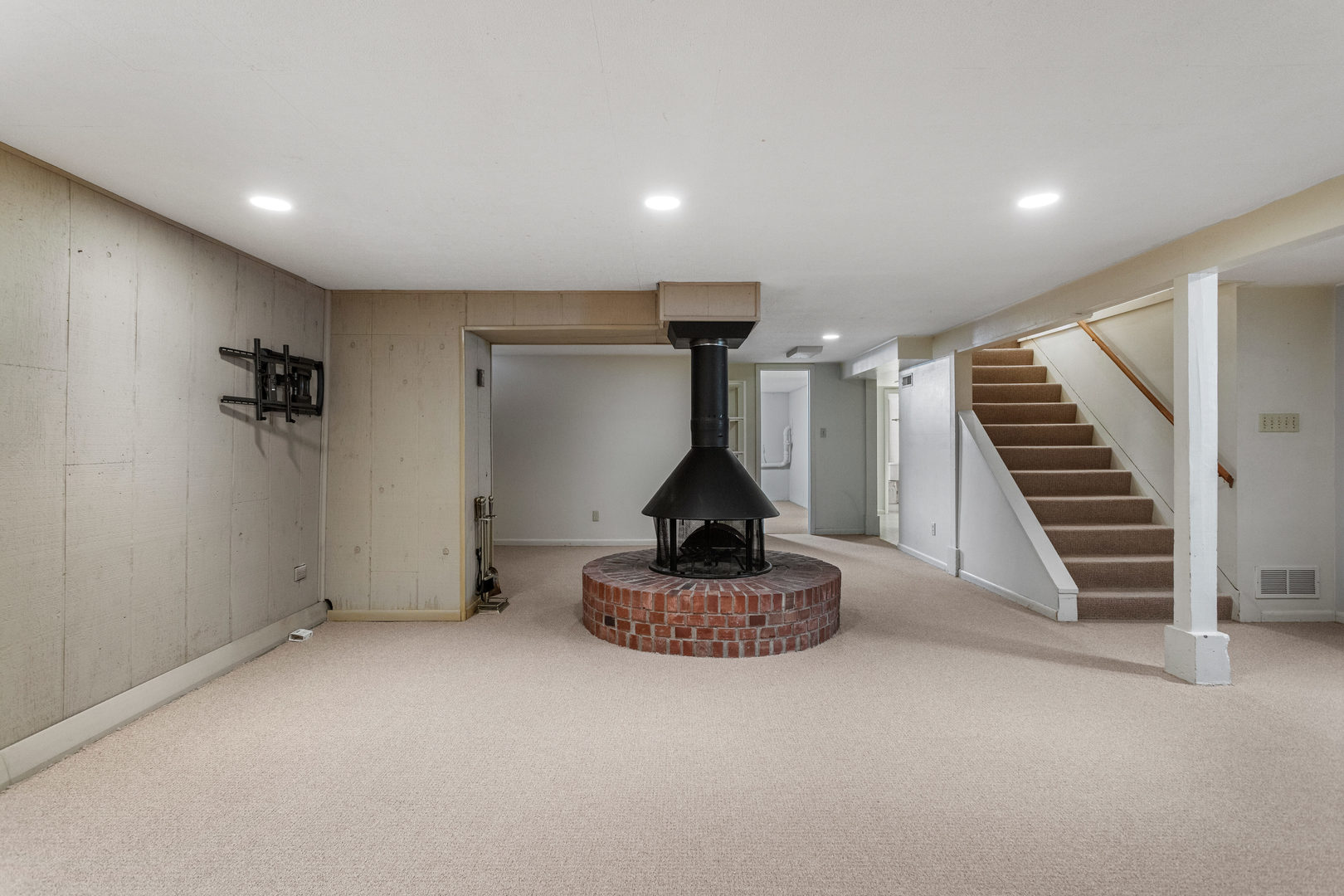 1203 Mayfair Road Champaign, IL 61821 - Photo 26 of 39 Gallery Image 26