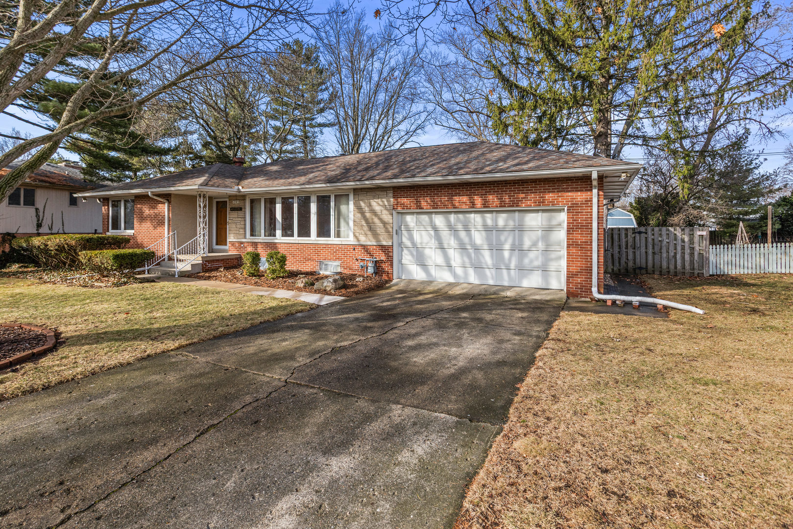 1203 Mayfair Road Champaign, IL 61821 - Photo 3 of 39 Gallery Image 3