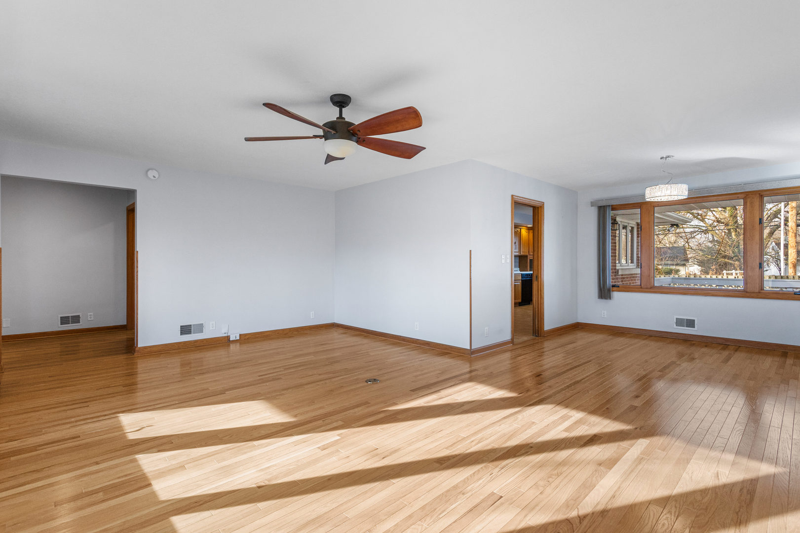 1203 Mayfair Road Champaign, IL 61821 - Photo 7 of 39 Gallery Image 7