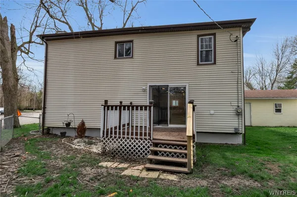 $215,000 | 32 Elm Street, Tonawanda, NY 14150