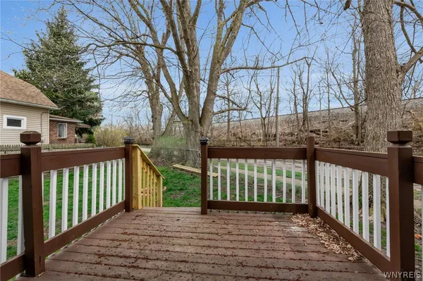 $215,000 | 32 Elm Street, Tonawanda, NY 14150