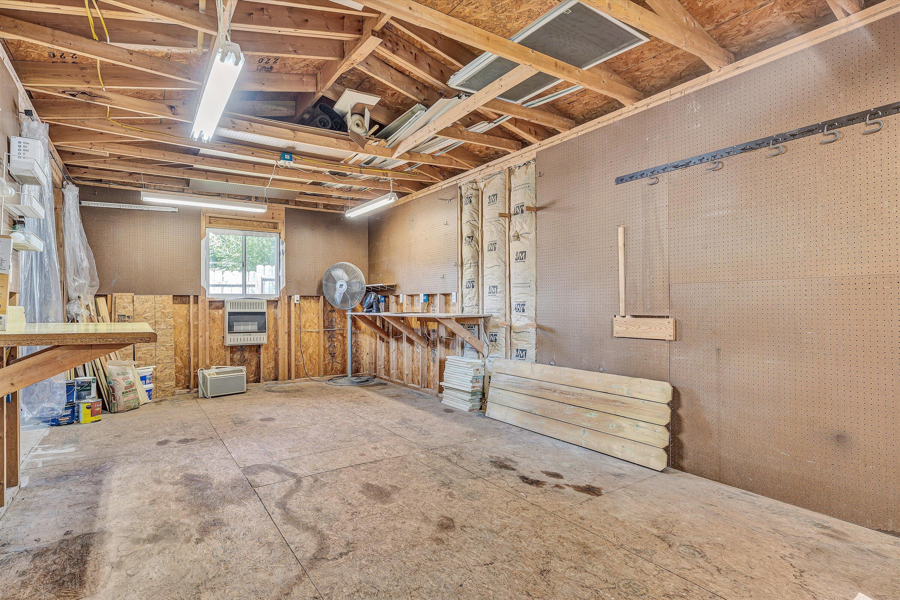 2923 Corbieshaw Road Southwest Roanoke, VA 24015 - Photo 32 of 40 32-DSC03705