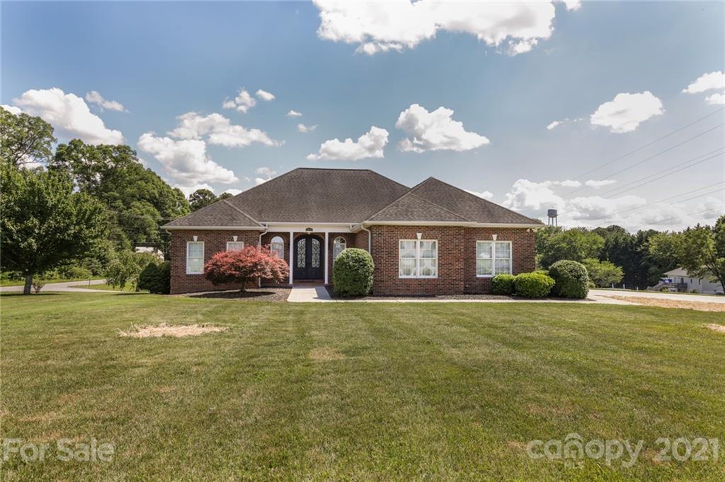 9614 Wilson Road Hildebran, NC 28637 - Photo 2 of 48 Gallery Image 2