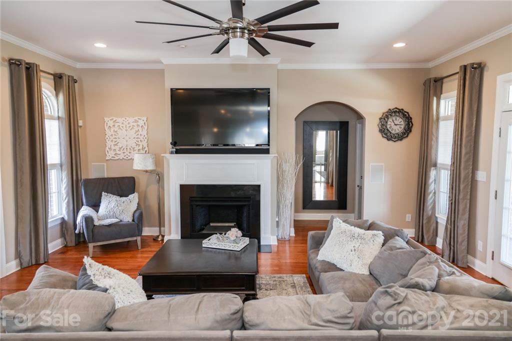9614 Wilson Road Hildebran, NC 28637 - Photo 9 of 48 Gallery Image 9
