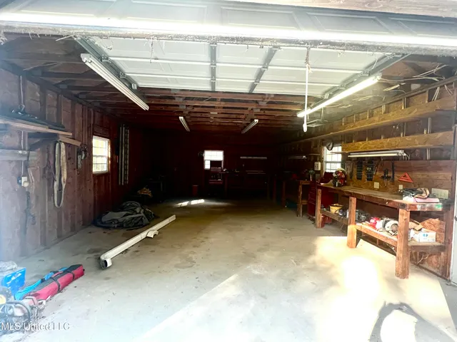 $597,000 | 140 Turkey Hollow, Terry, MS 39170