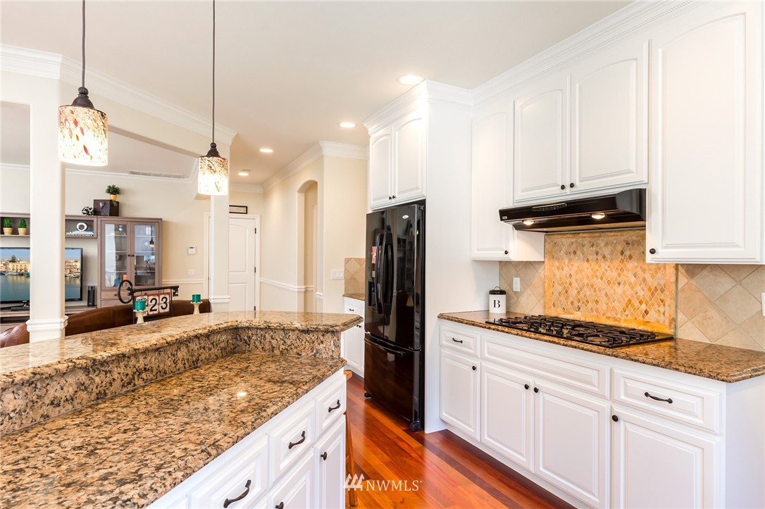 21218 36th Drive Southeast Bothell, WA 98021 - Photo 7 of 25