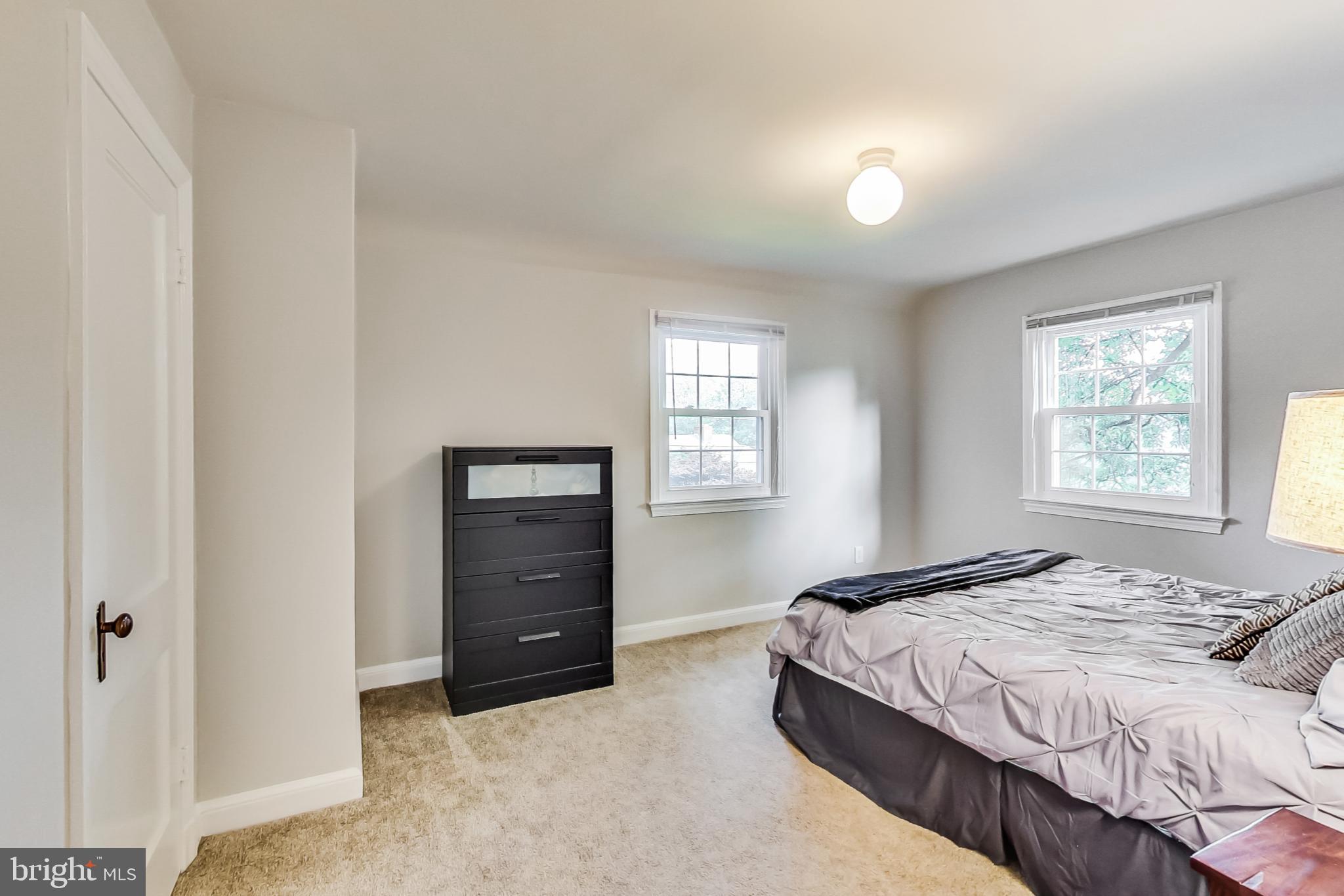 9608 Sutherland Road Silver Spring, MD 20901 - Photo 19 of 52