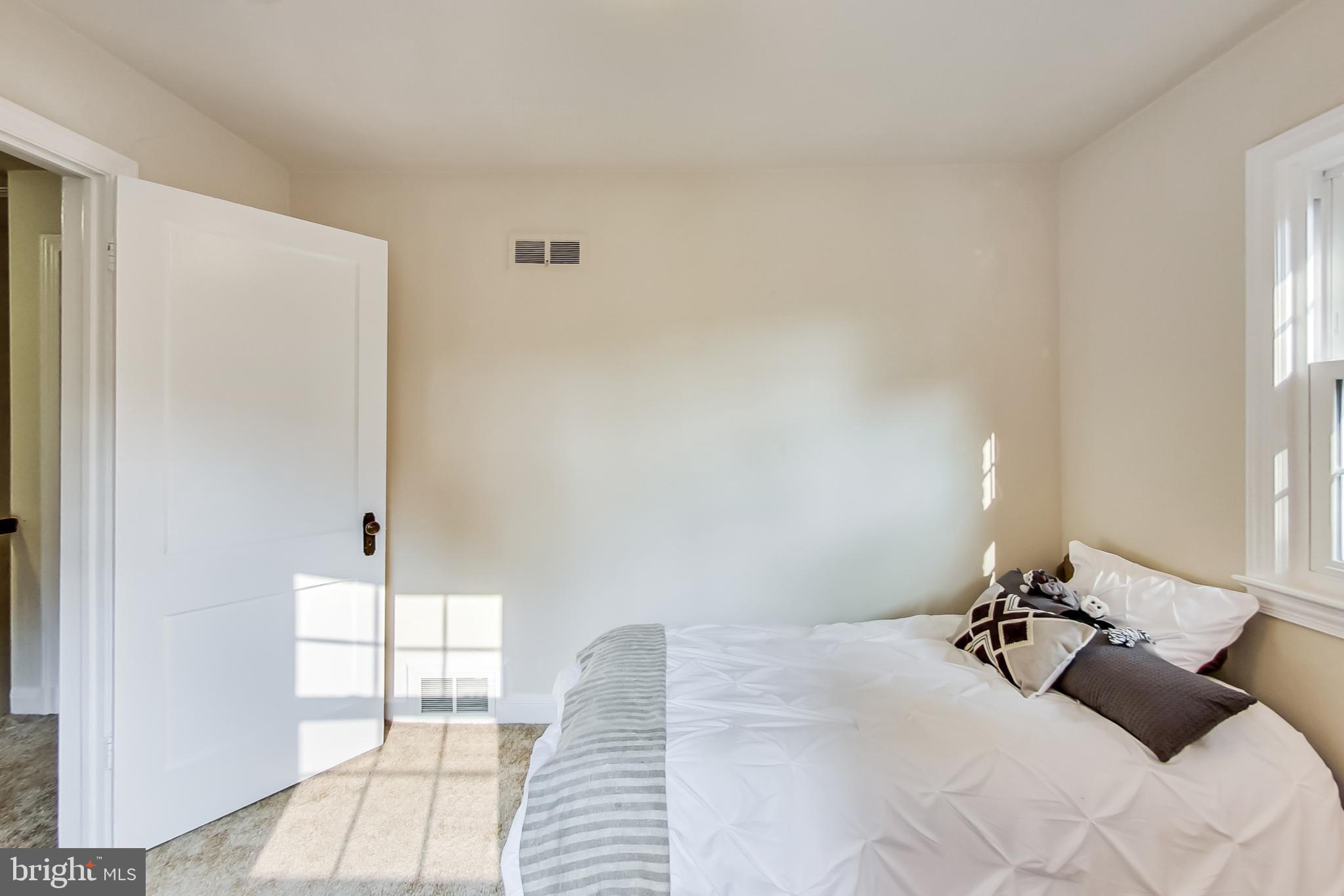 9608 Sutherland Road Silver Spring, MD 20901 - Photo 22 of 52