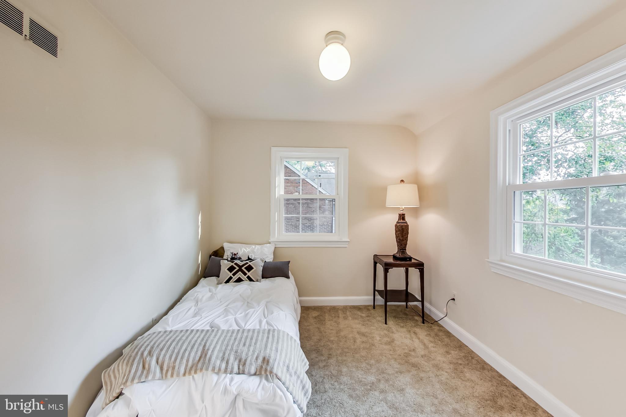 9608 Sutherland Road Silver Spring, MD 20901 - Photo 23 of 52