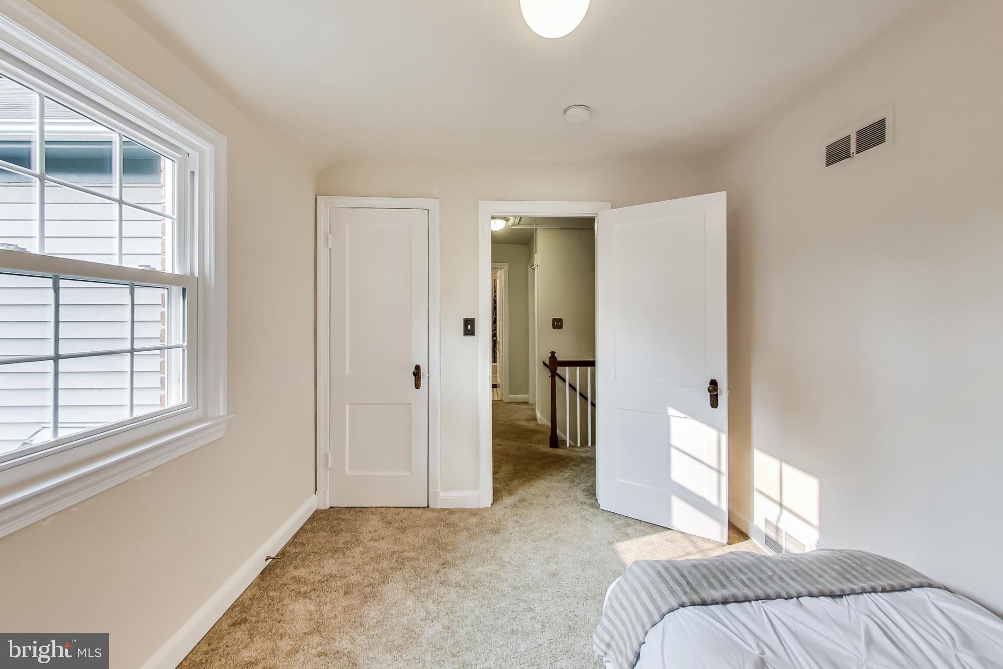 9608 Sutherland Road Silver Spring, MD 20901 - Photo 33 of 52