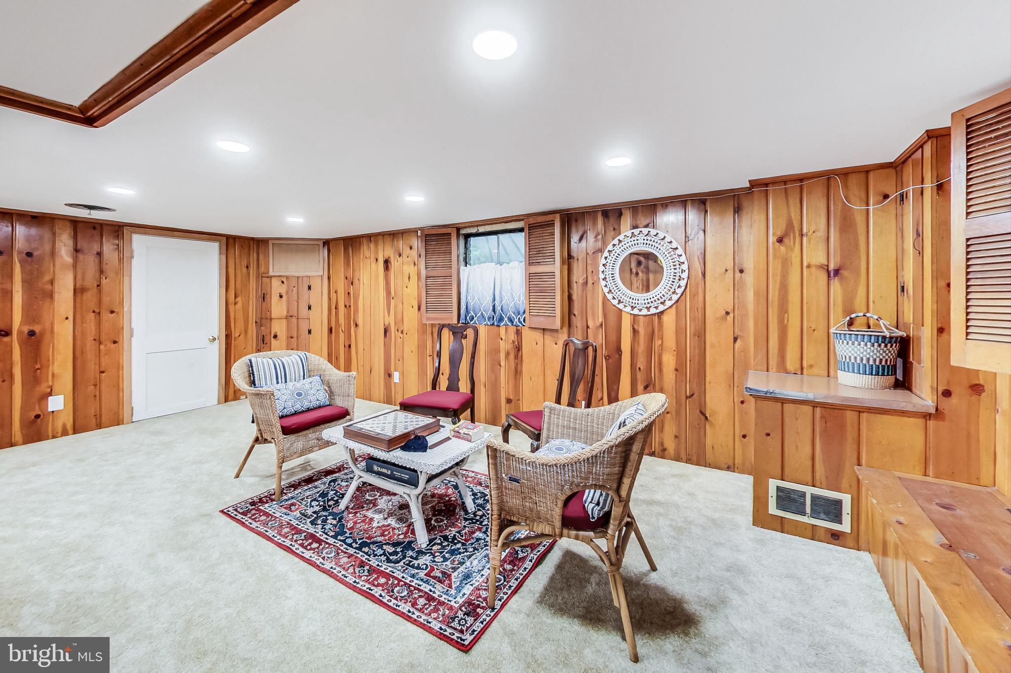 9608 Sutherland Road Silver Spring, MD 20901 - Photo 35 of 52