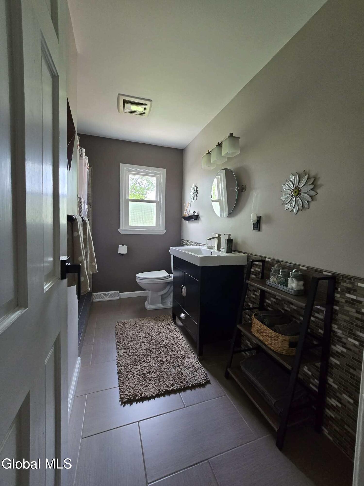 1305 Maple Hill Road Schodack, NY 12033 - Photo 18 of 50 att.eD0jJLWlXihSTqLCU82sIo3Fg7h7zi-XwNZw