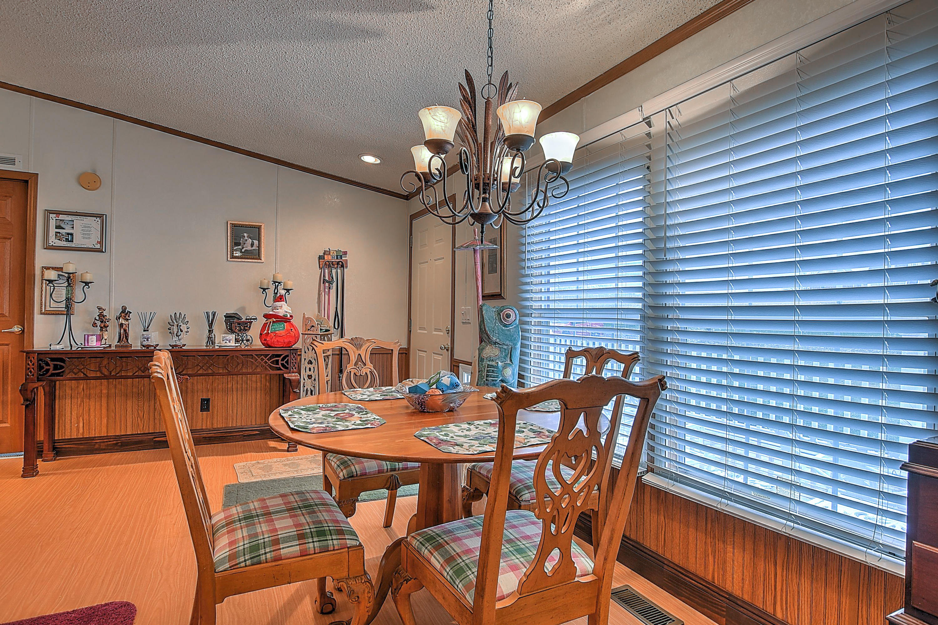 327 Arrowood Road Jonesborough, TN 37659 - Photo 6 of 61 327 Arrowood Rd-6