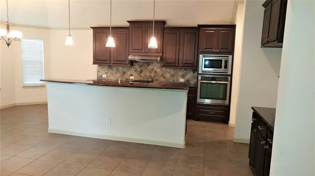 $2,400 | 11010 Sir Alex Drive, Tomball, TX 77375