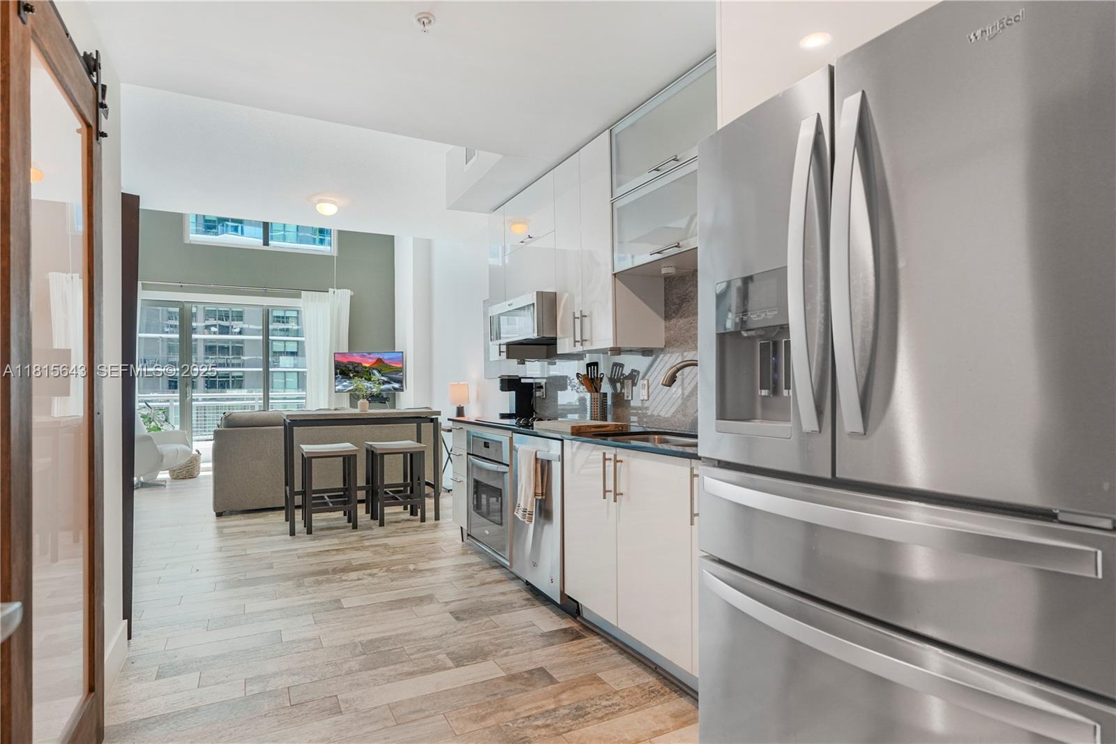 60 Southwest 13th Street, Unit 2410 Miami, FL 33130 - Photo 2 of 50