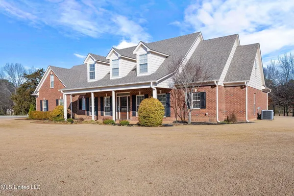 $549,500 | 7247 Eastern Drive, Olive Branch, MS 38654