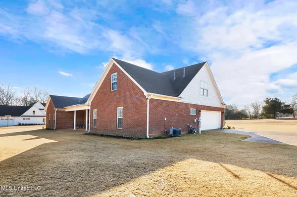 $549,500 | 7247 Eastern Drive, Olive Branch, MS 38654