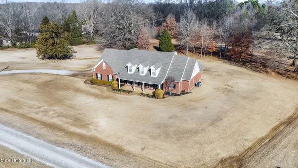 $549,500 | 7247 Eastern Drive, Olive Branch, MS 38654