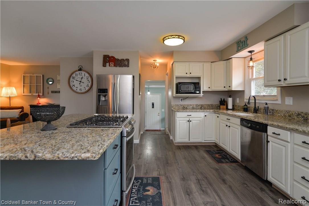 1224 West Barron Road Howell, MI 48855 - Photo 12 of 48 _A26 - Copy - Copy - Copy.jpg