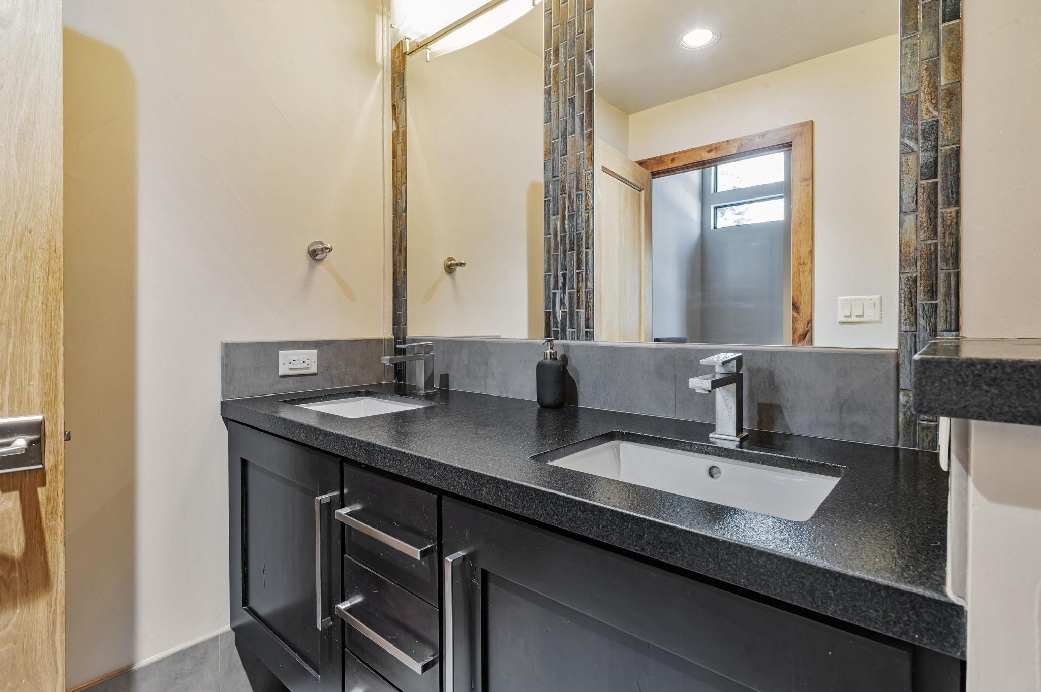 125 Basque Drive Truckee, CA 96161 - Photo 14 of 28 Gallery Image 14