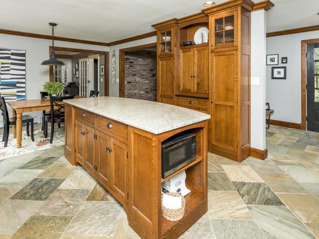 29 Shapleigh Road Harpswell, ME 04079 - Photo 11 of 33 Kitchen with center island, tiled...