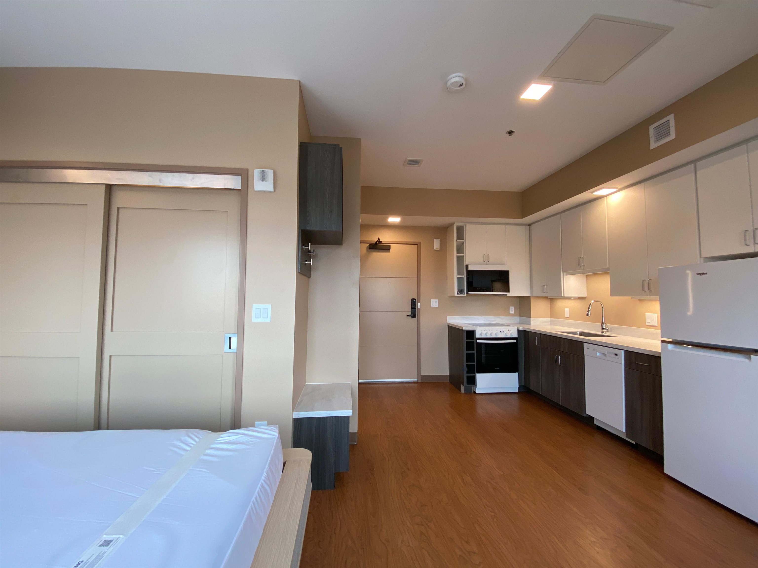 83 Hanover Street, Unit 510 Manchester, NH 03101 - Photo 27 of 54