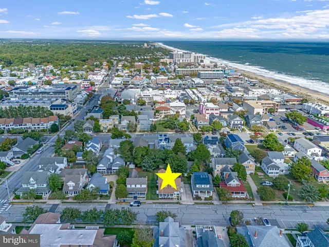 $2,100,000 | 19 Brooklyn Avenue, Rehoboth Beach, DE 19971