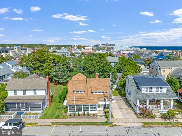$2,100,000 | 19 Brooklyn Avenue, Rehoboth Beach, DE 19971