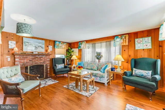$2,100,000 | 19 Brooklyn Avenue, Rehoboth Beach, DE 19971