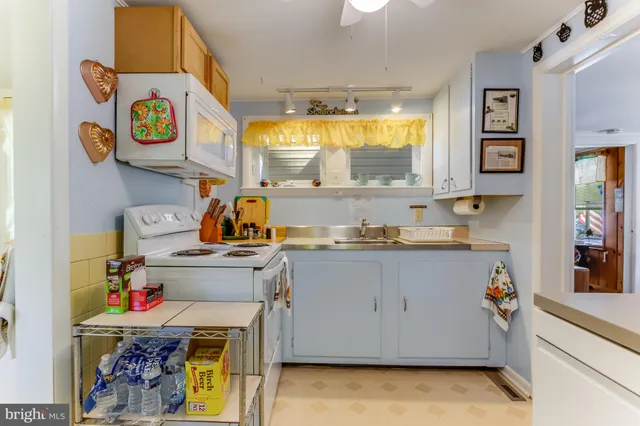 $2,100,000 | 19 Brooklyn Avenue, Rehoboth Beach, DE 19971