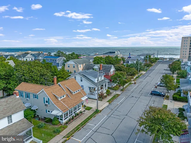 $2,100,000 | 19 Brooklyn Avenue, Rehoboth Beach, DE 19971