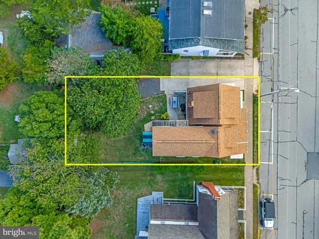 $2,100,000 | 19 Brooklyn Avenue, Rehoboth Beach, DE 19971