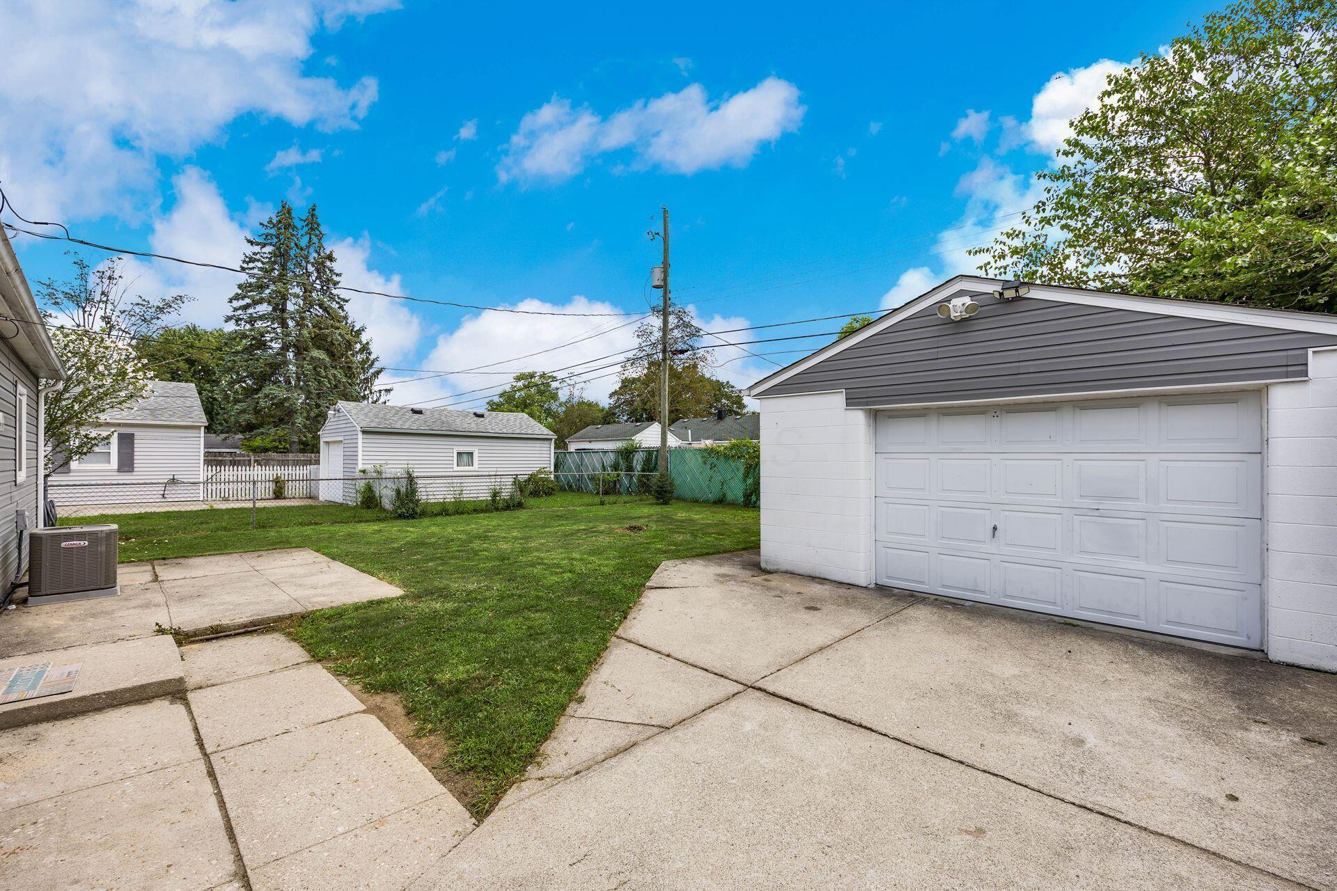 224 Ross Road Columbus, OH 43213 - Photo 21 of 23 031_7-37fa950b0a8f_j ross 020