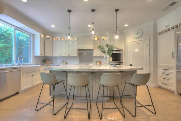 $2,299,999 | 32 Hillsdale, Irvine, CA 92602