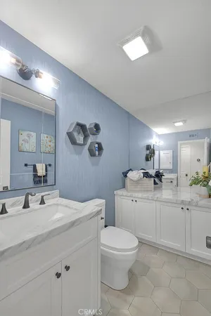 $2,299,999 | 32 Hillsdale, Irvine, CA 92602